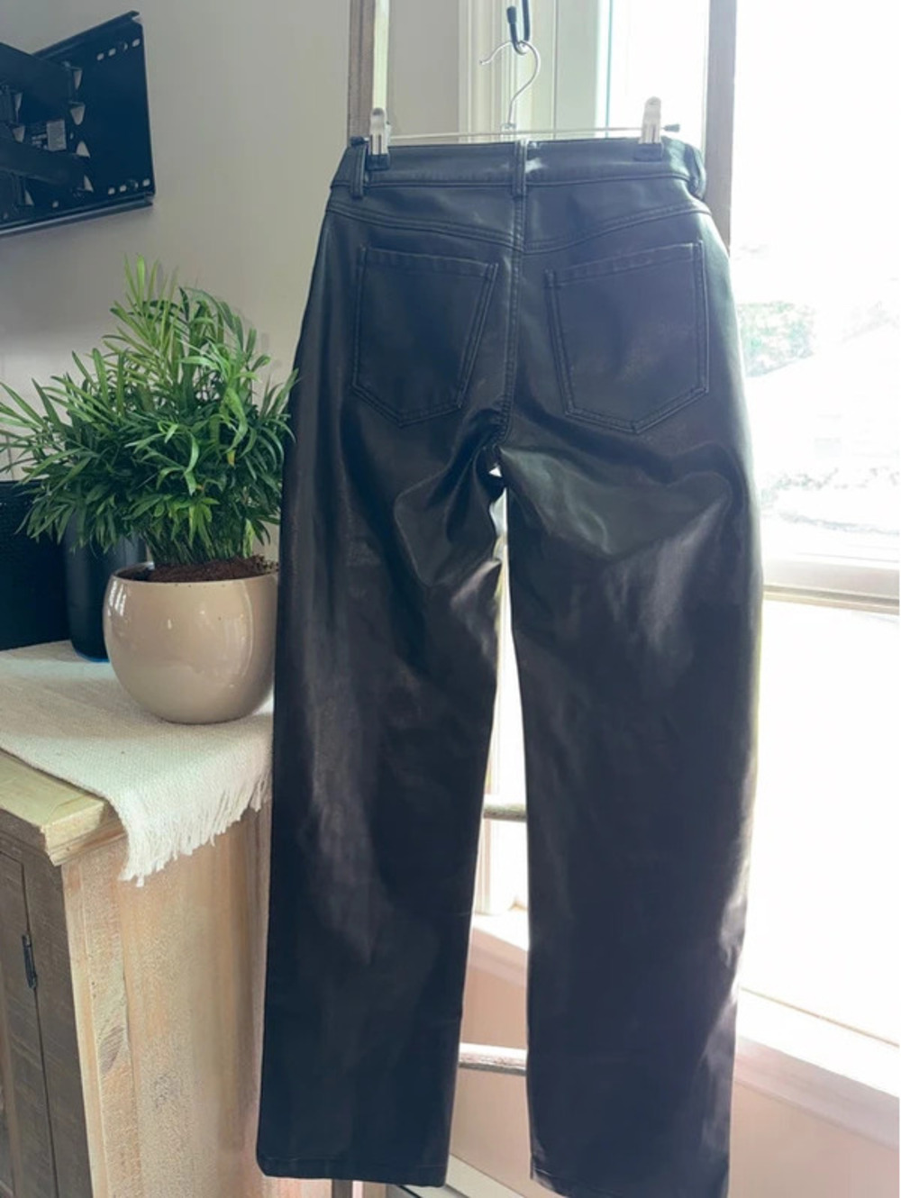 Faux leather pants - Picture 3 of 3